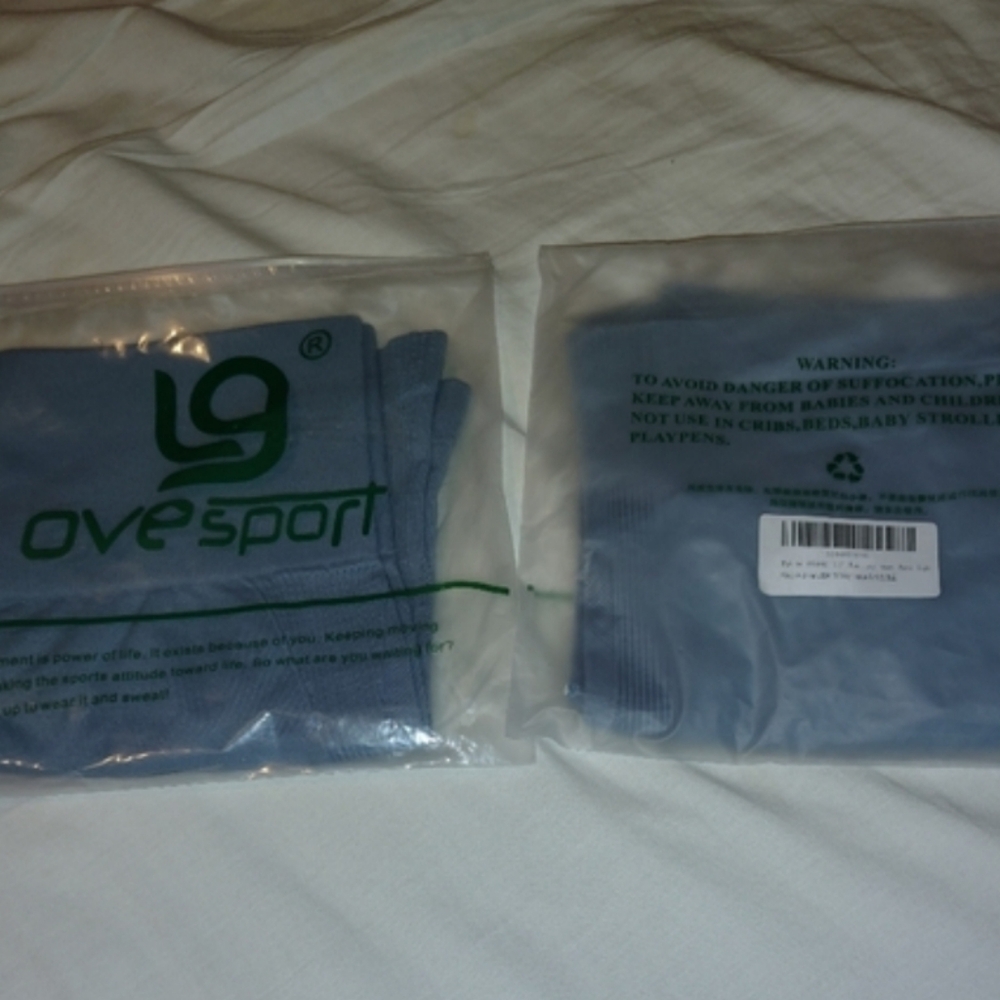 NWT 2 Ea. 3.6" Women Seamless  High Waisted Scrunch Butt Lifting Shorts. Teal Co - Picture 6 of 7